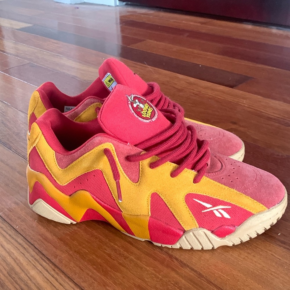 Reebok x Looney Tunes Hurrikaze II Low "Wile E. Coyote" Men's Shoe